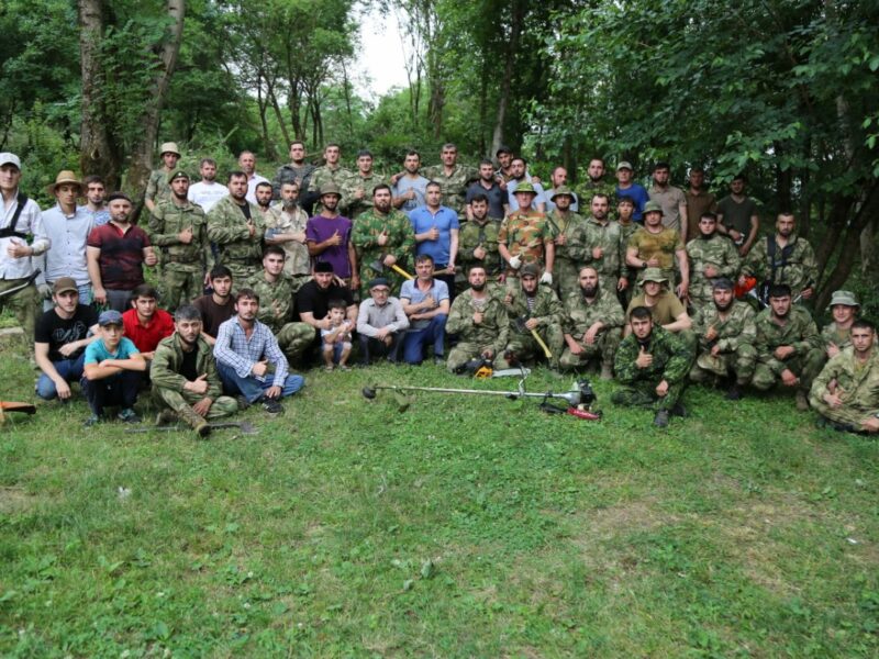 Эволюция кадыровца от пастуха до черного пакета